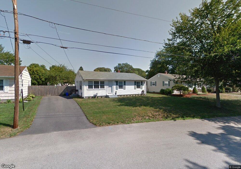 32 Timberland Dr, Riverside, RI 02915 - photo 1