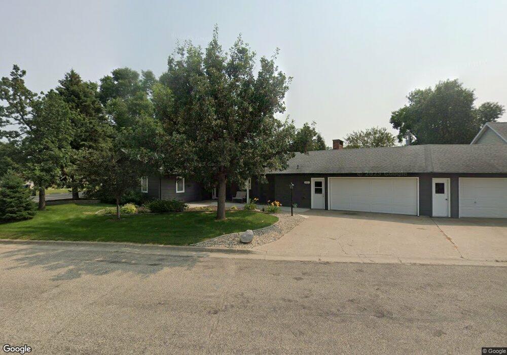 611 10th St SW, Jamestown, ND 58401 - photo 1