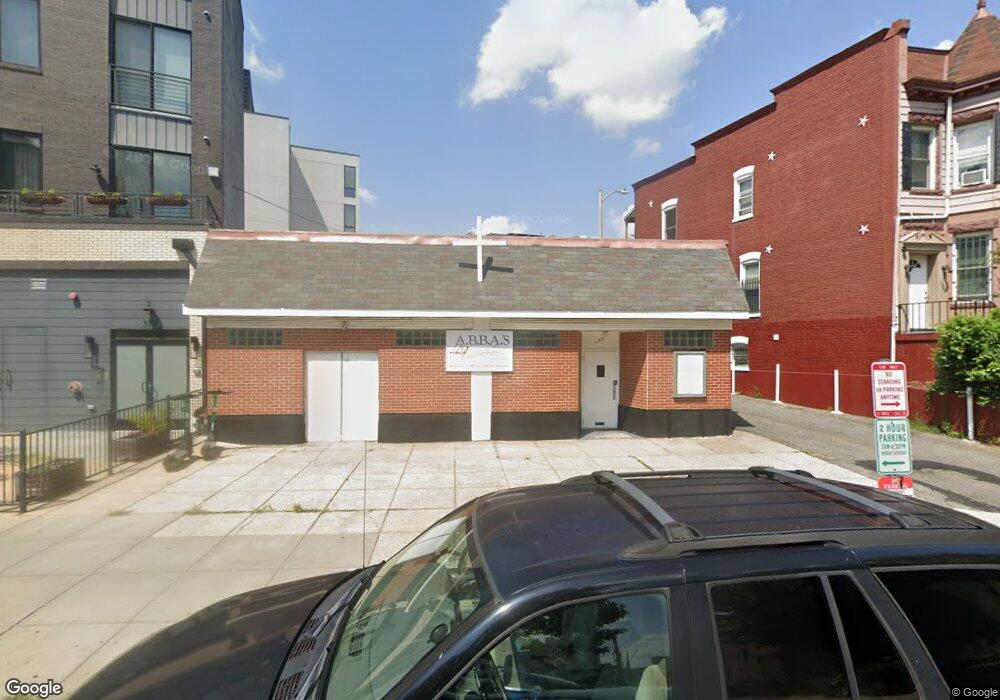 1371 Spring Rd NW, Washington, DC 20010 - photo 1