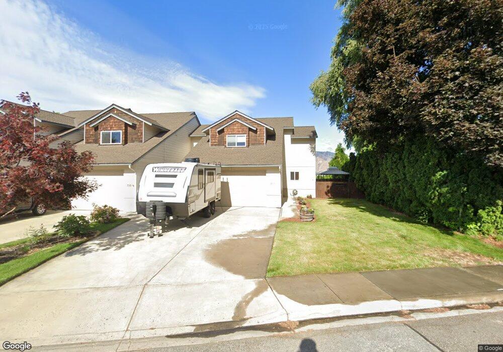 711 Degage St, East Wenatchee, WA 98802 - photo 1