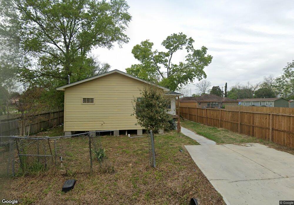 6731 Couch St, Houston, TX 77091 - photo 1