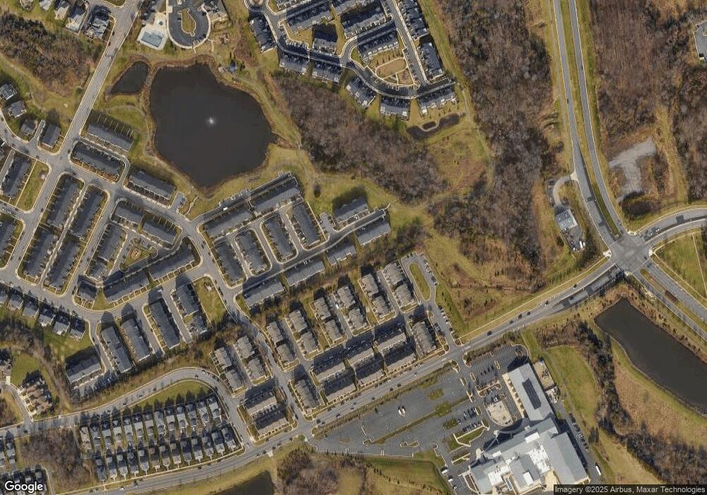 42625 Offenham Terrace, Chantilly, VA 20152 - photo 1