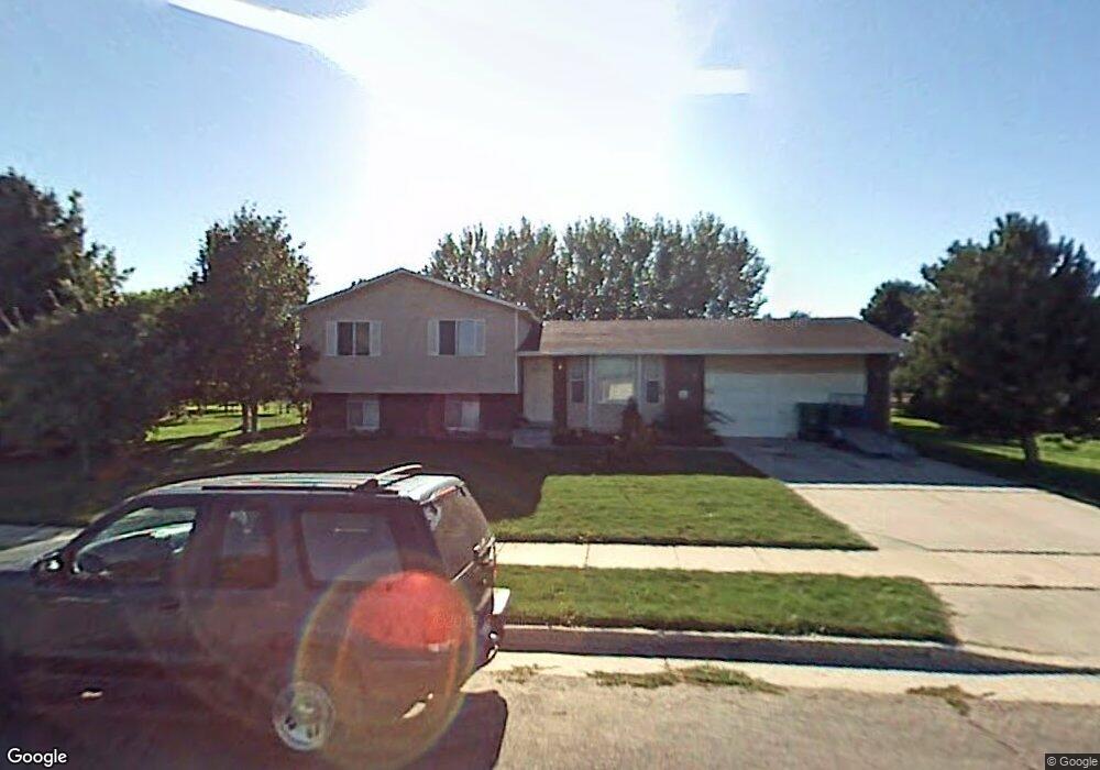 12764 S Rosberg Dr, Riverton, UT 84065 - photo 1