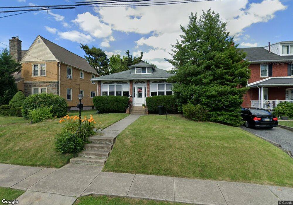 213 W Winona Ave, Norwood, PA 19074 - photo 1