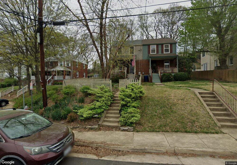 2820 Jefferson Dr, Alexandria, VA 22303 - photo 1