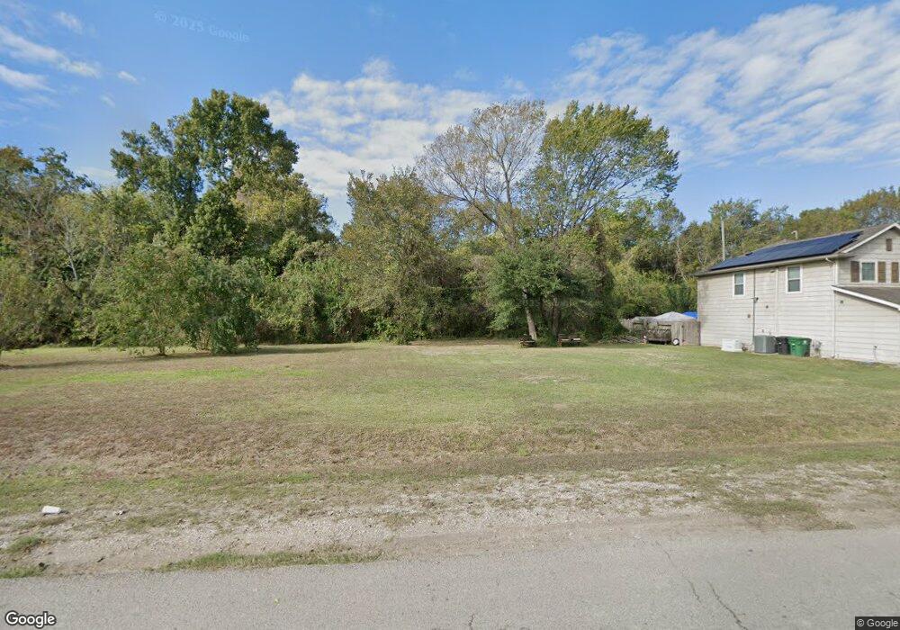 7925 Sunnyhill St, Houston, TX 77088 - photo 1