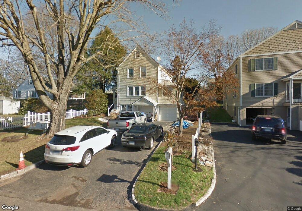 5 Rockland Place, Greenwich, CT 06831 - photo 1