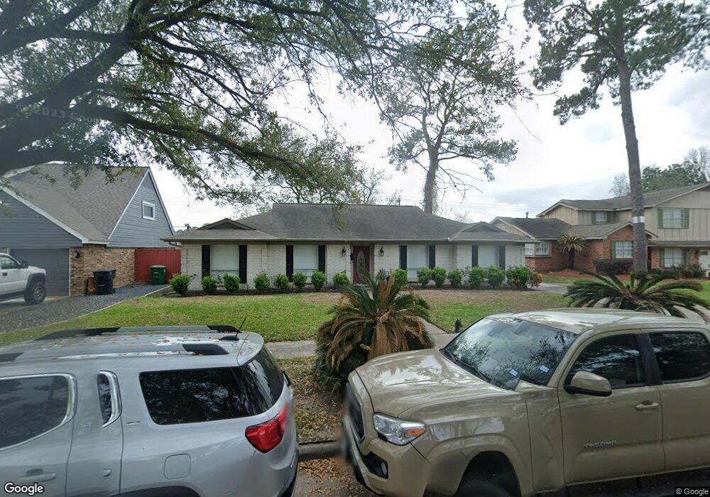 1039 Creekmont Dr, Houston, TX 77091 - photo 1