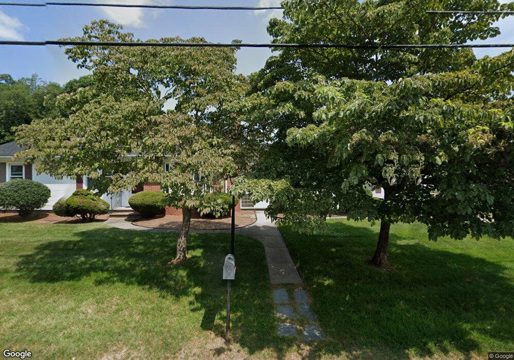 85 Broadview Ave, Cumberland, RI 02864 - photo 1