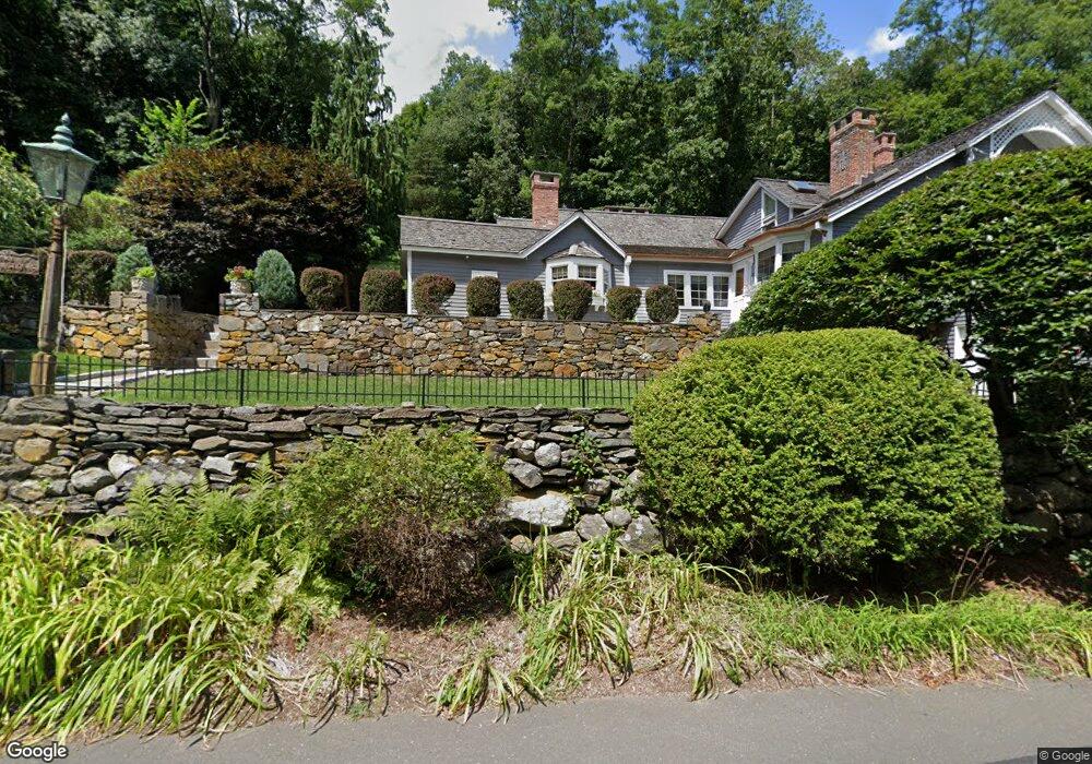 83 Peaceable St, Redding, CT 06896 - photo 1