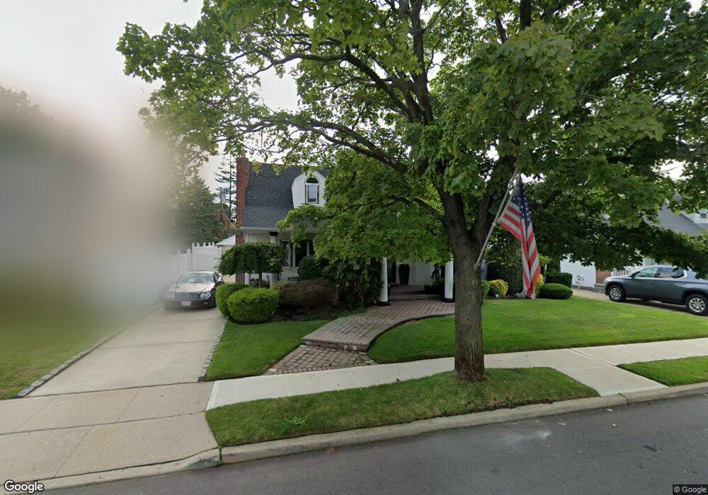 313 Commonwealth St, Franklin Square, NY 11010 - photo 1