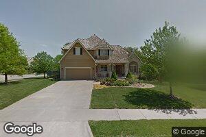 1000 Summerfield Way, Lawrence, KS 66049
