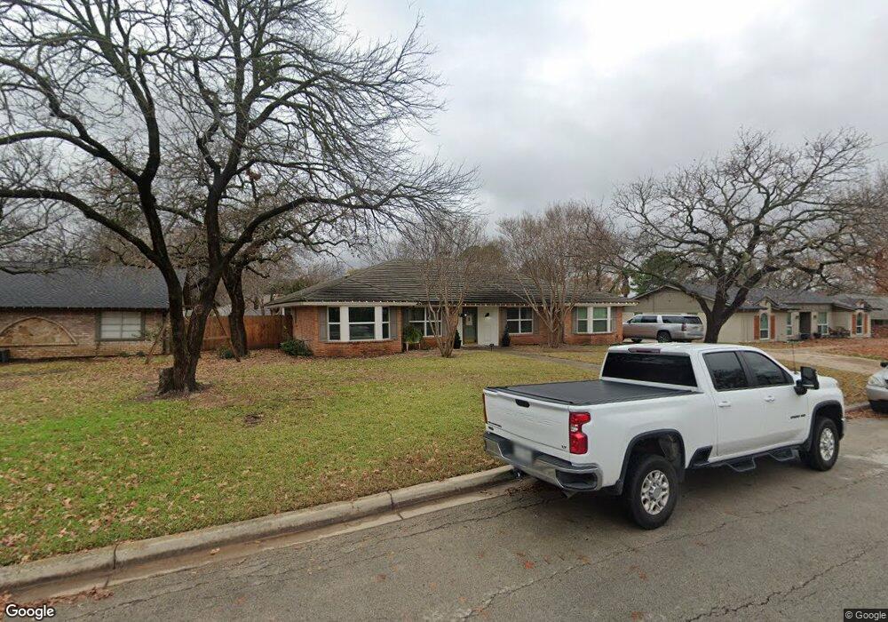 425 Hillview Dr, Hurst, TX 76054 - photo 1