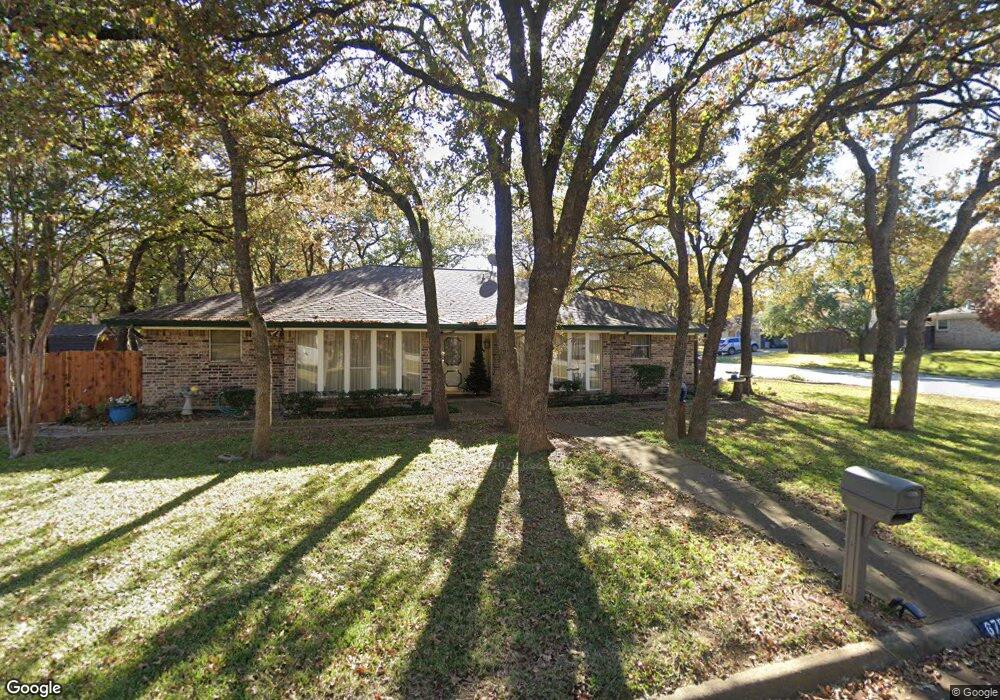 675 Highland Park Dr, Hurst, TX 76054 - photo 1