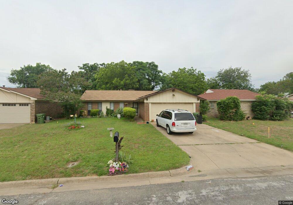 225 Simmons Dr, Hurst, TX 76053 - photo 1