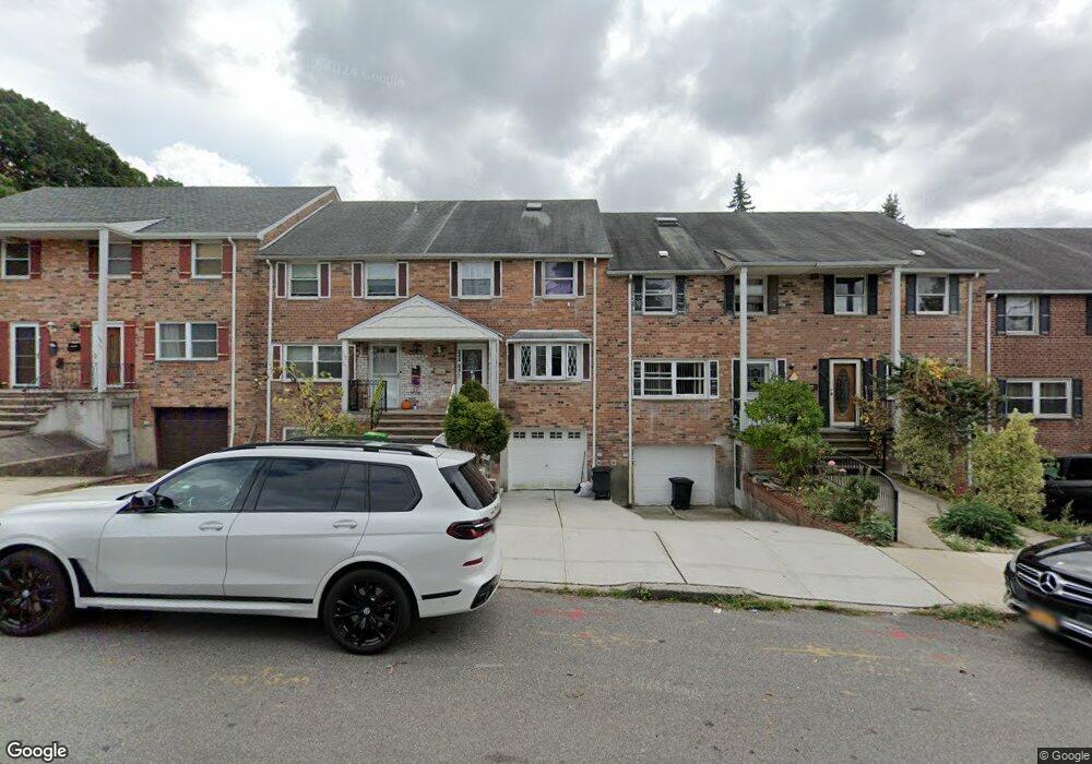 24052 65th Ave, Little Neck, NY 11362 - photo 1