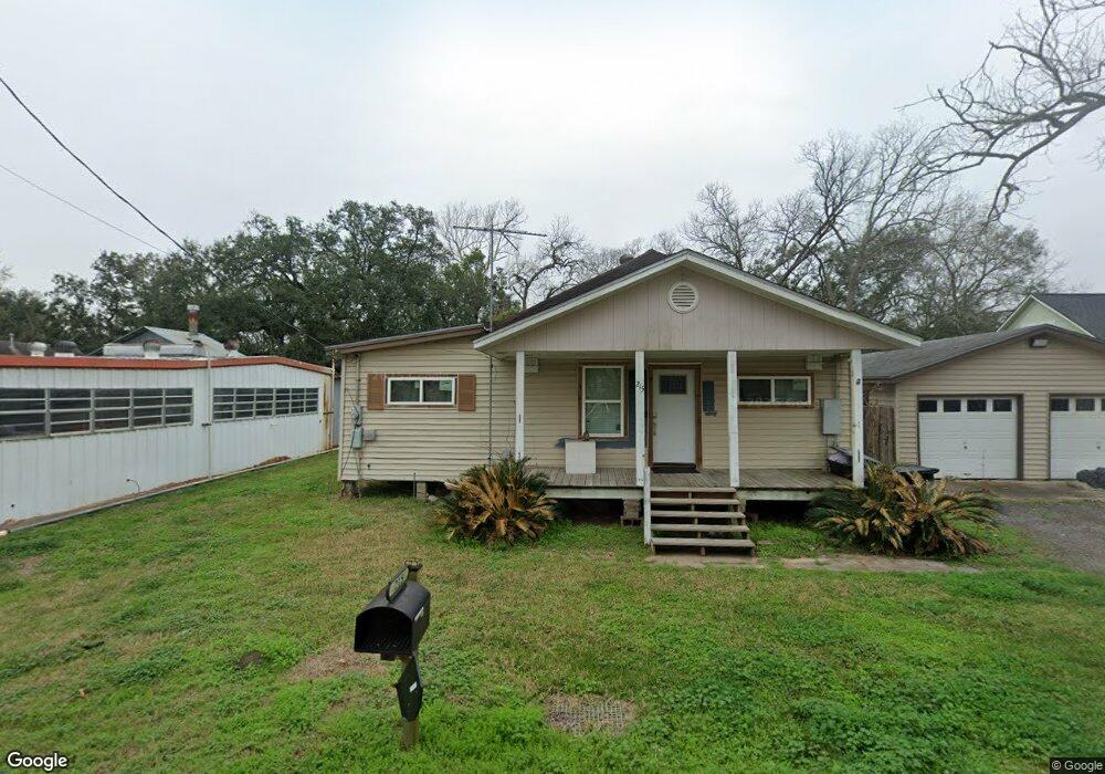 215 N Jackson St, Alvin, TX 77511 - photo 1
