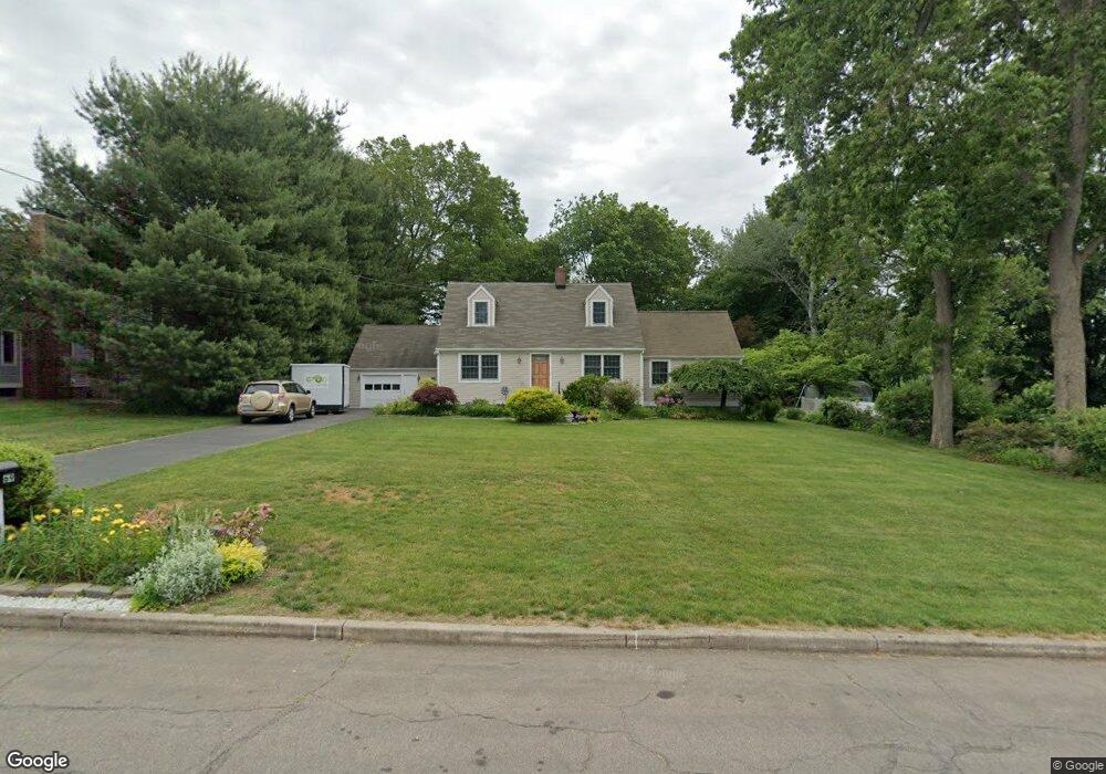 69 Beverly Ln, Fairfield, CT 06825 - photo 1