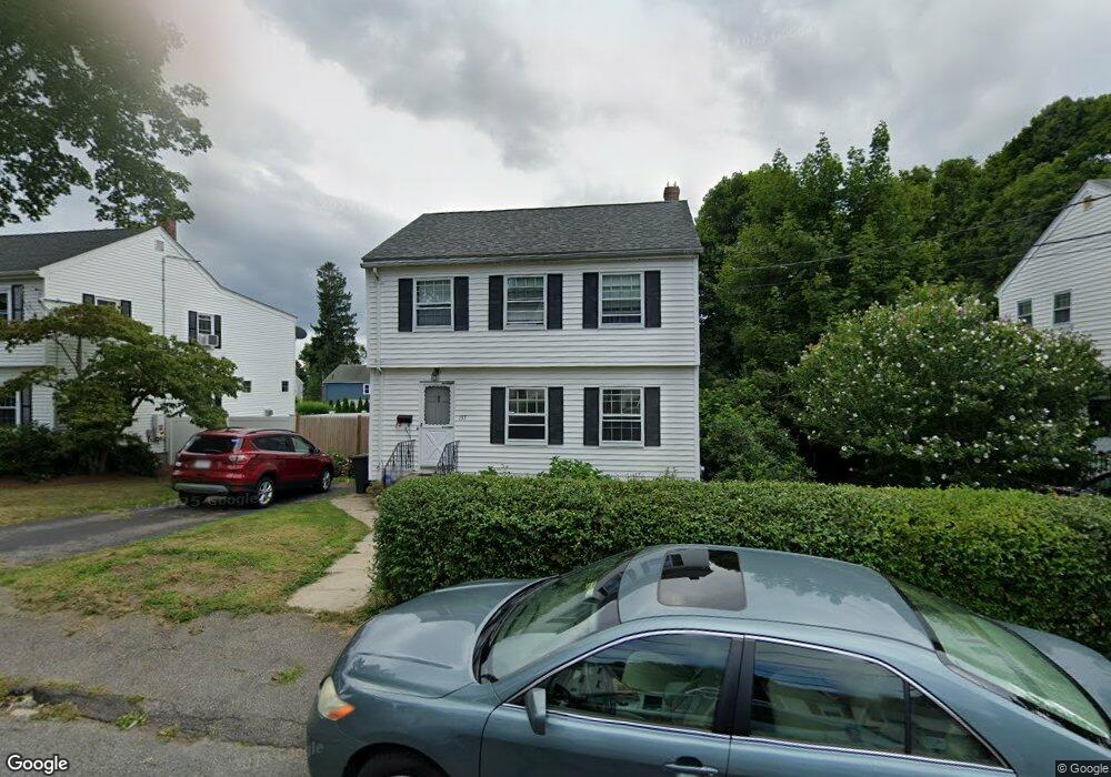 137 Warren Ave, Hyde Park, MA 02136 - photo 1