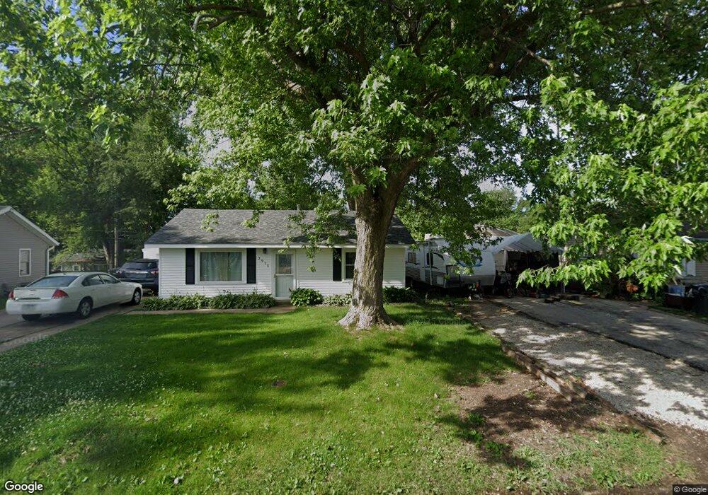 2915 W 70th St, Davenport, IA 52806 - photo 1