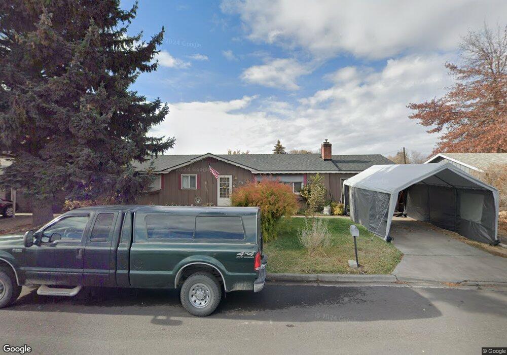 1437 NW 8th St, Redmond, OR 97756 - photo 1