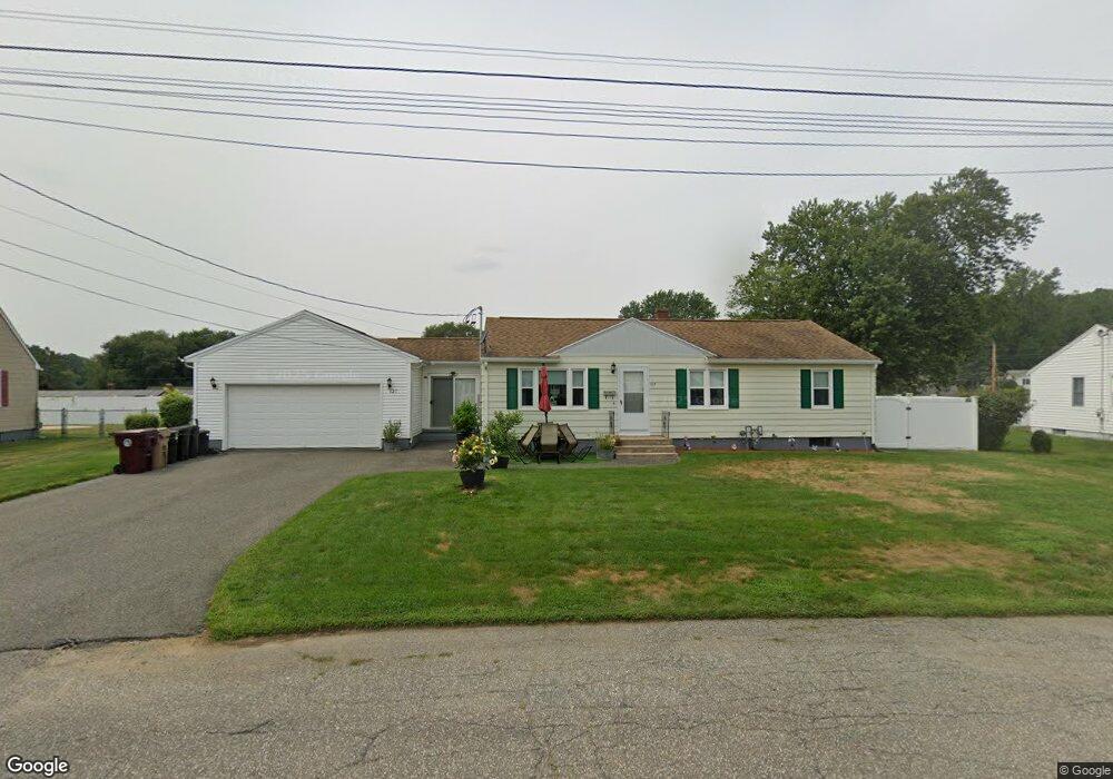 127 Bridle Path Cir, Ludlow, MA 01056 - photo 1