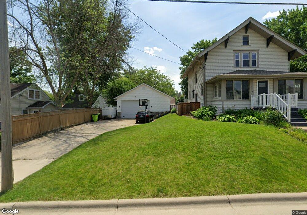 165 E 3rd St, Zumbrota, MN 55992 - photo 1