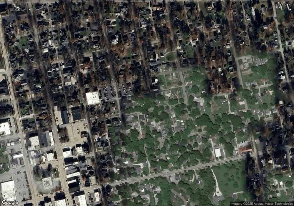 621 Jefferson St, Covington, IN 47932 - photo 1