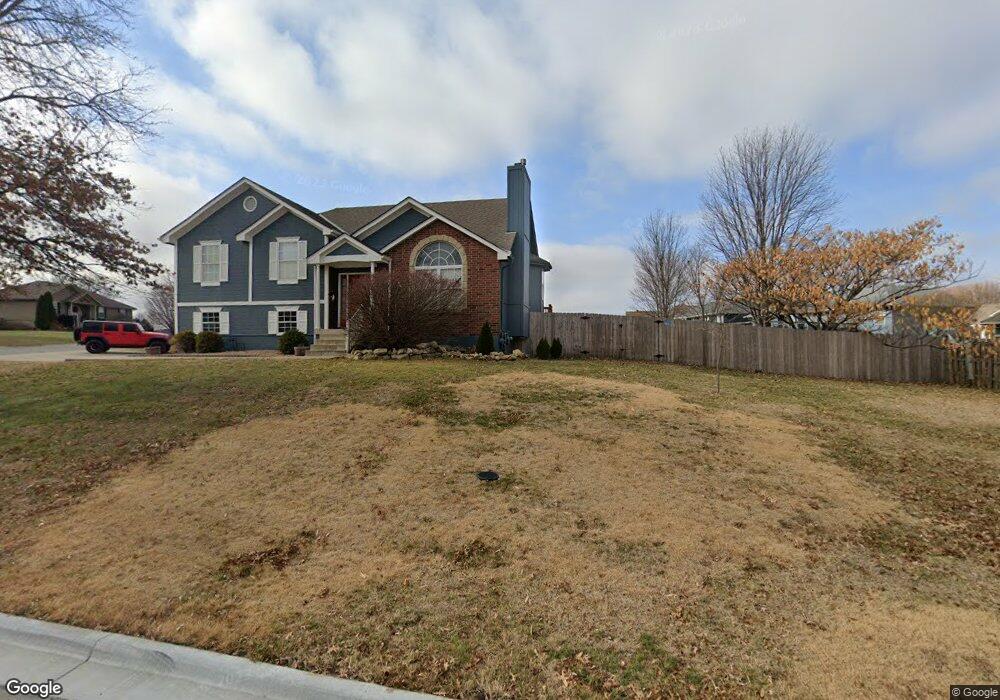 710 Old Paint Rd, Raymore, MO 64083 - photo 1