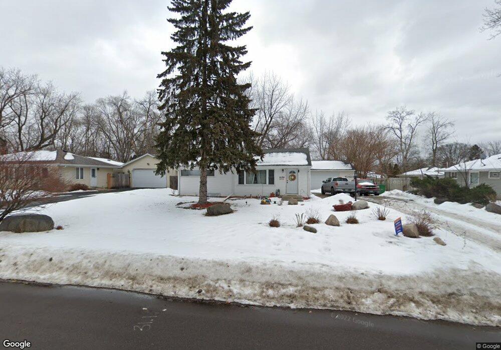 8139 Bryant Ave S, Bloomington, MN 55420 - photo 1