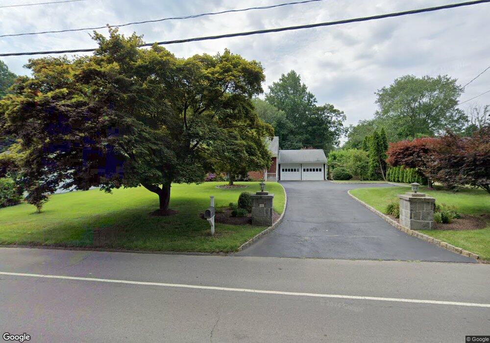 253 New Canaan Ave, Norwalk, CT 06850 - photo 1