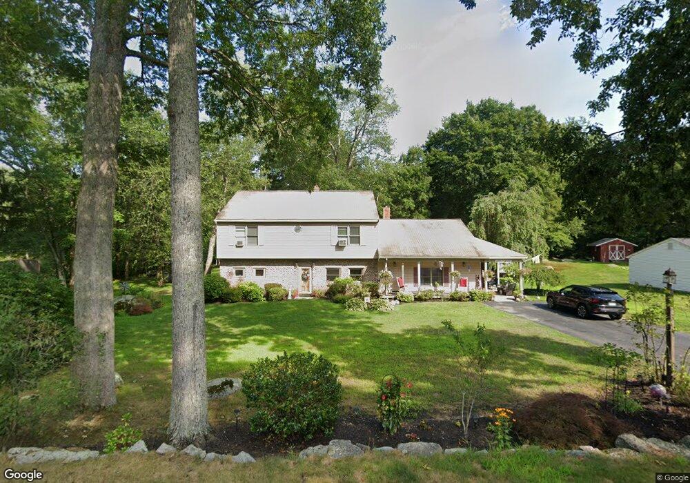 29 Elm St, Upton, MA 01568 - photo 1