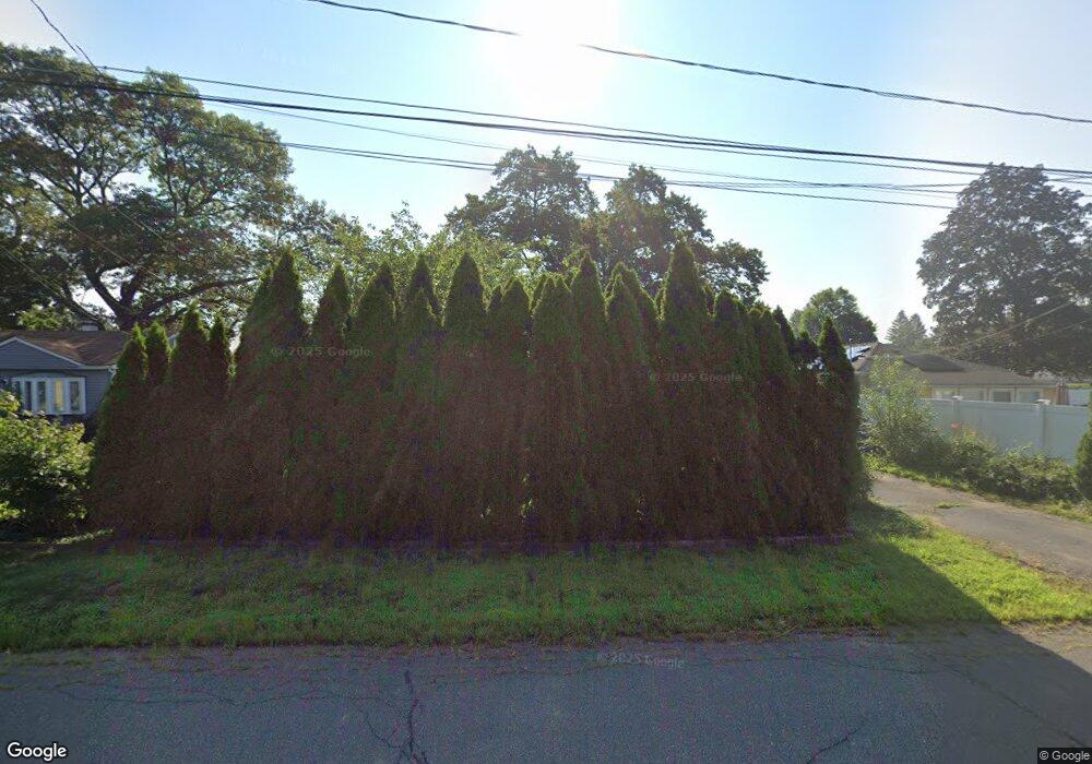 36 Walnut Cir, Windsor Locks, CT 06096 - photo 1