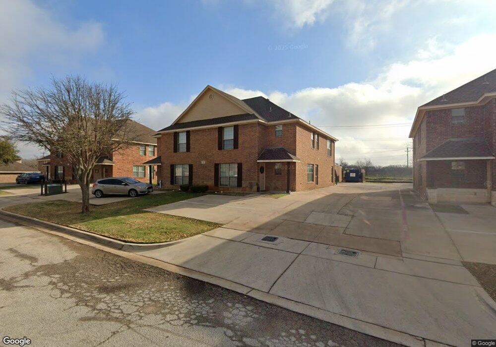 312 Kourtney Ct, Weatherford, TX 76086 - photo 1