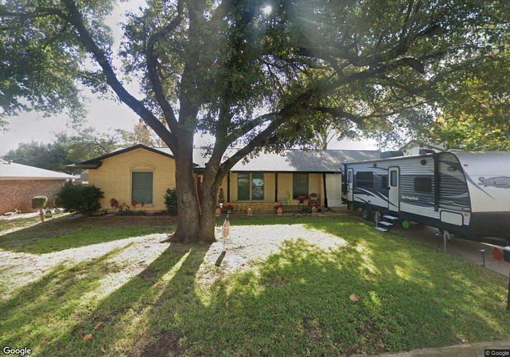 2212 Nottingham Dr, Bedford, TX 76022 - photo 1