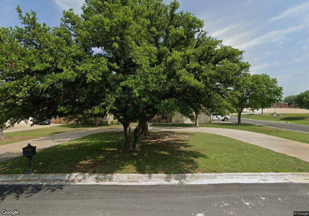 2 Quail Run St, Gainesville, TX 76240 - photo 1