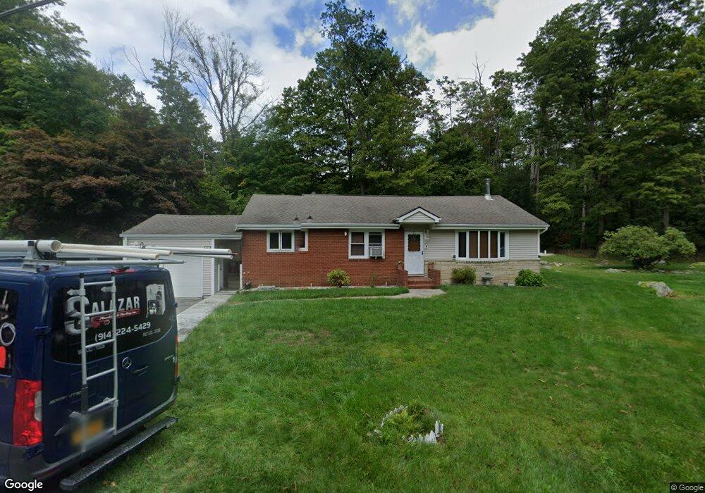 492 Ludingtonville Rd, Holmes, NY 12531 - photo 1