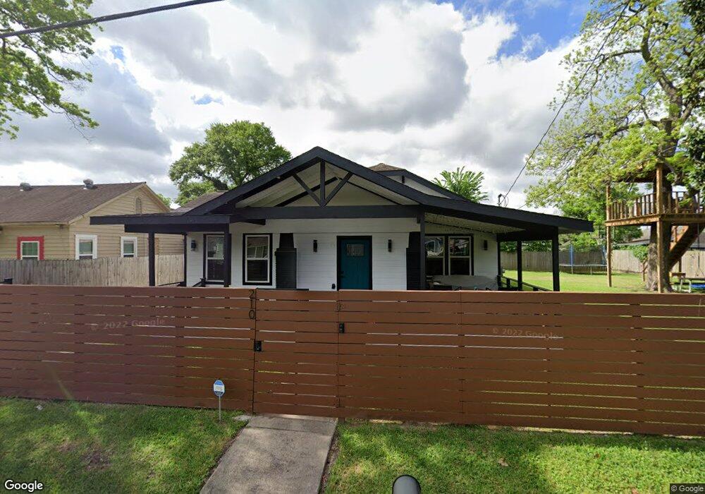 210 Royder St, Houston, TX 77009 - photo 1