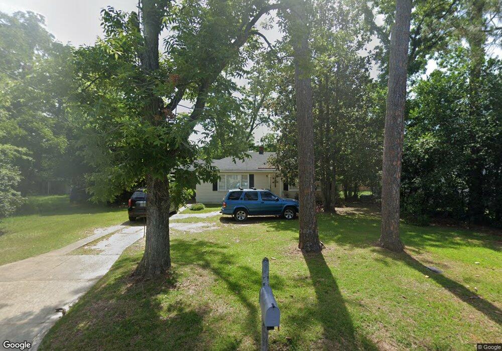 304 S Shadowlawn Dr, Albany, GA 31707 - photo 1