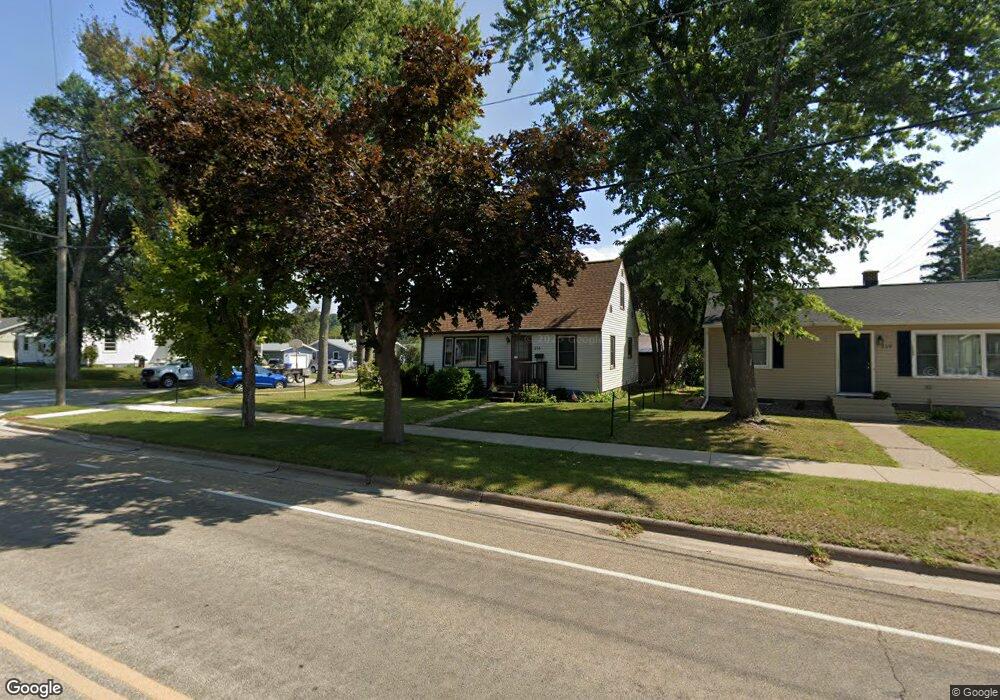 214 N Elm St, La Crescent, MN 55947 - photo 1