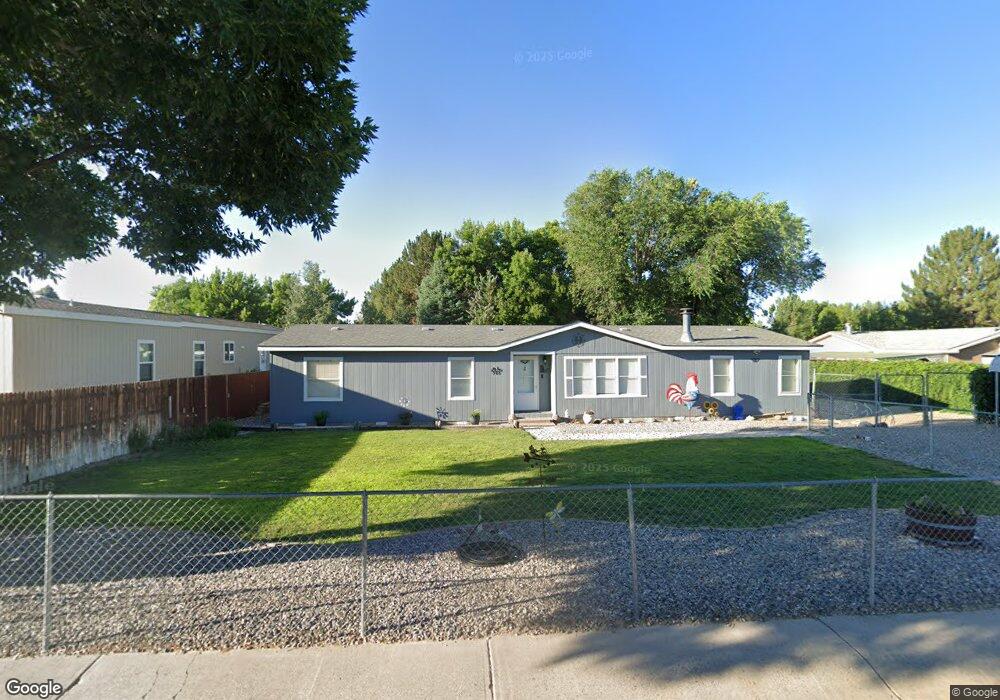 906 Camino Rd, Bloomfield, NM 87413 - photo 1