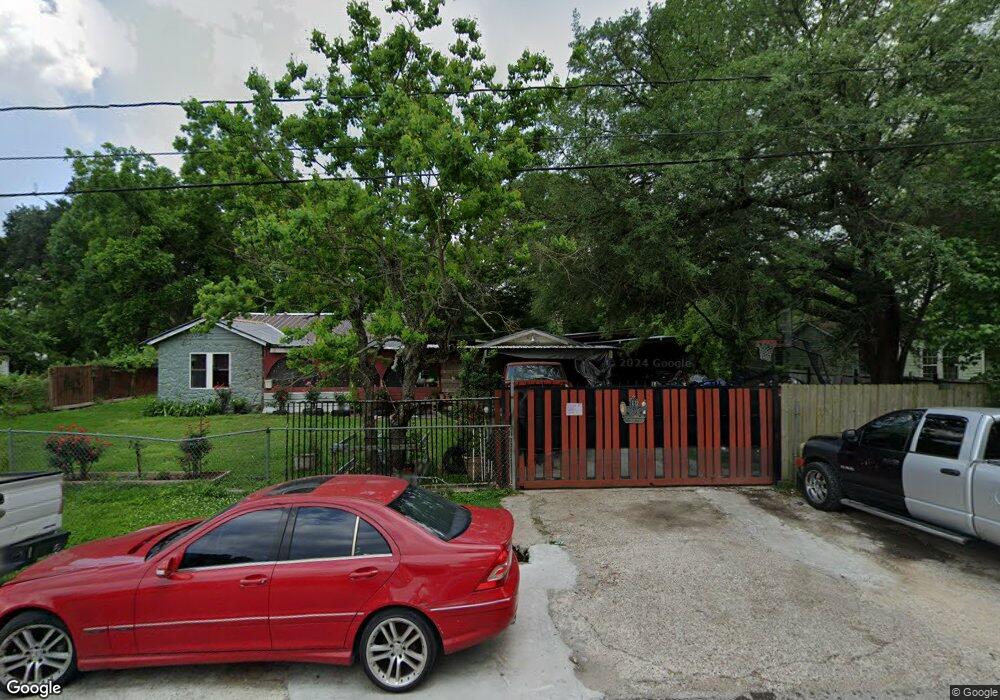 7432 Carothers St, Houston, TX 77028 - photo 1