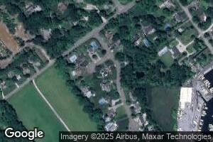 29 Seacove Ln, Riverhead, NY 11901