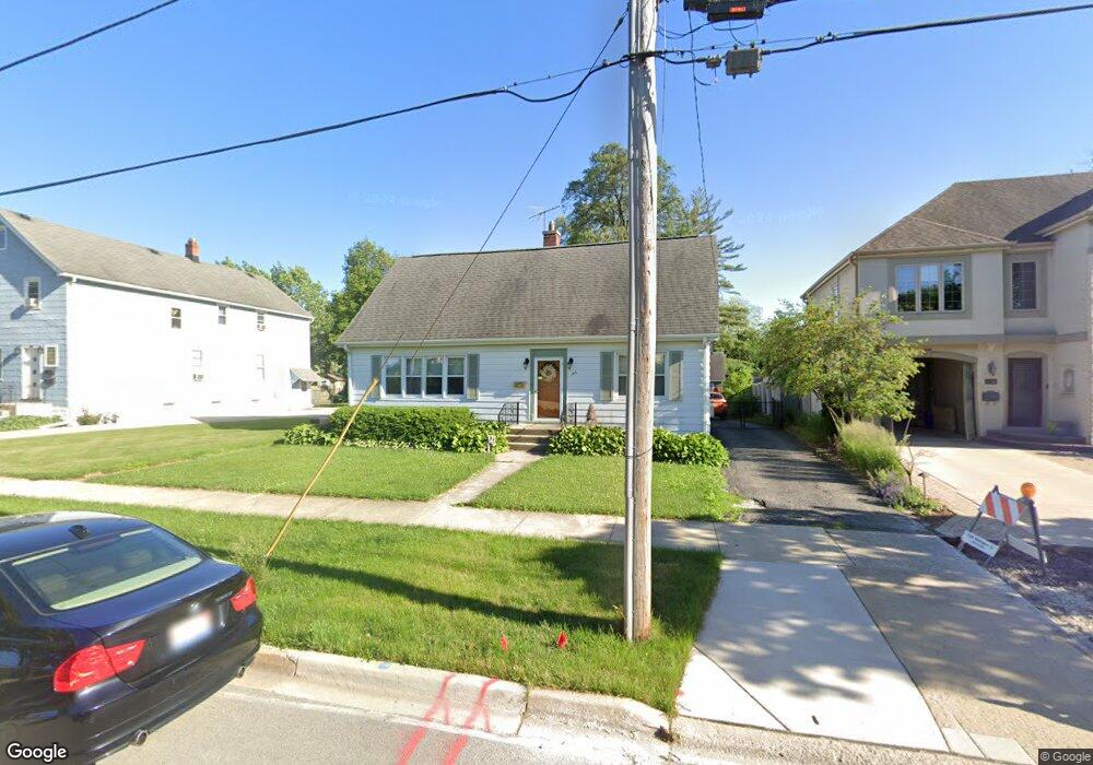 182 E Fremont Ave, Elmhurst, IL 60126 - photo 1