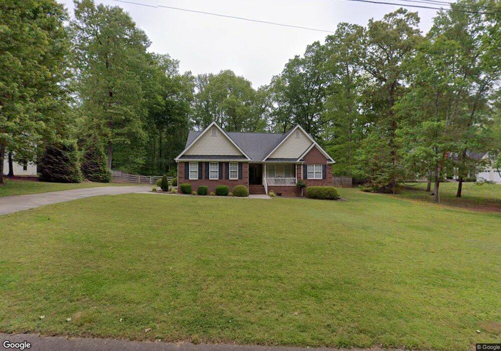 234 Fernbank Dr, Cornelia, GA 30531 - photo 1