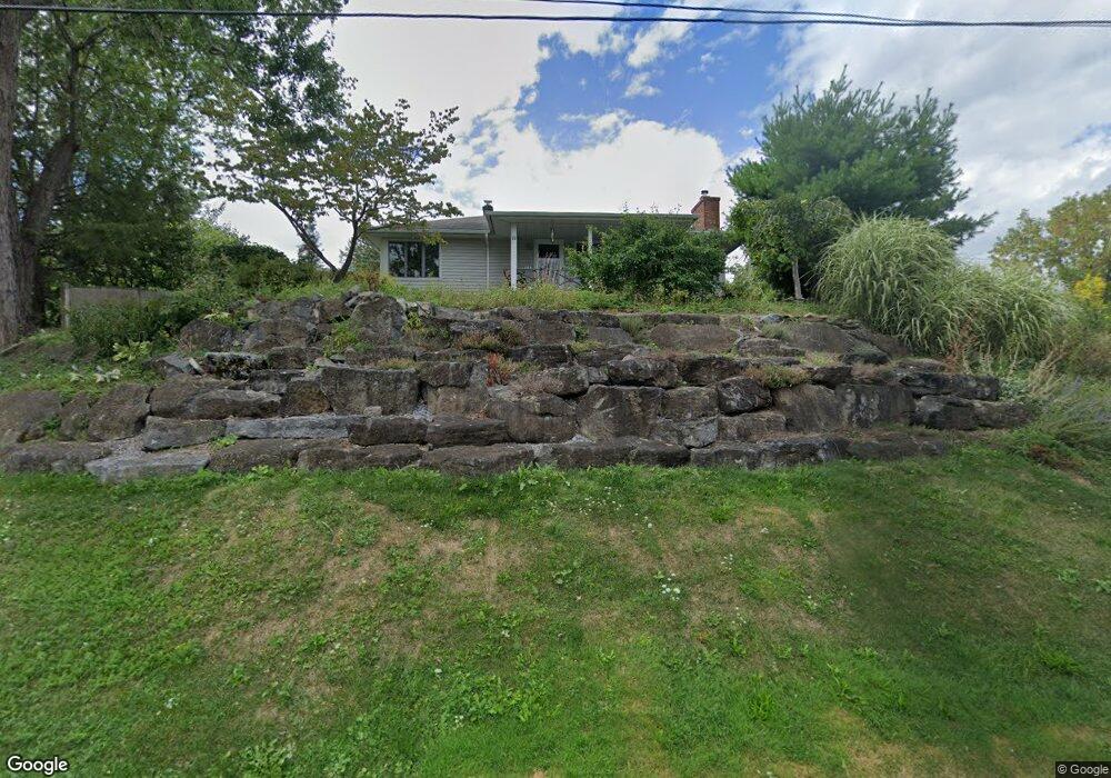 26 Lakeshore Dr, Rensselaer, NY 12144 - photo 1