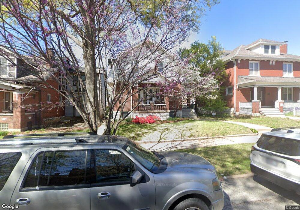 5303 Lansdowne Ave, Saint Louis, MO 63109 - photo 1