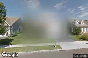76 Labaw Dr, Cranbury, NJ 08512