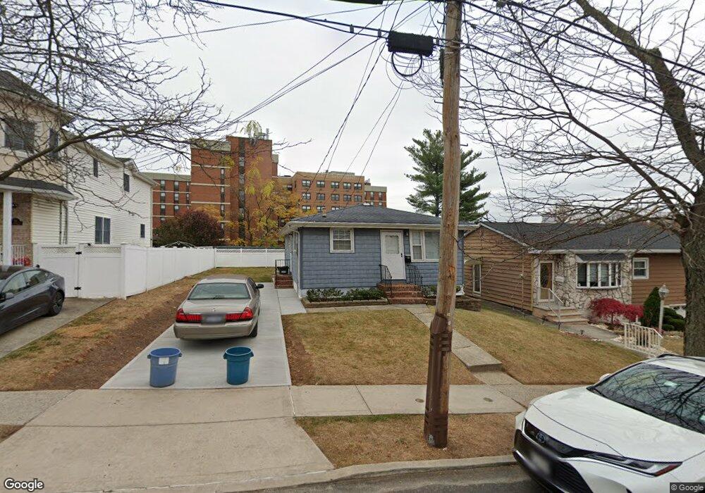 98 Wilson St, Staten Island, NY 10304 - photo 1