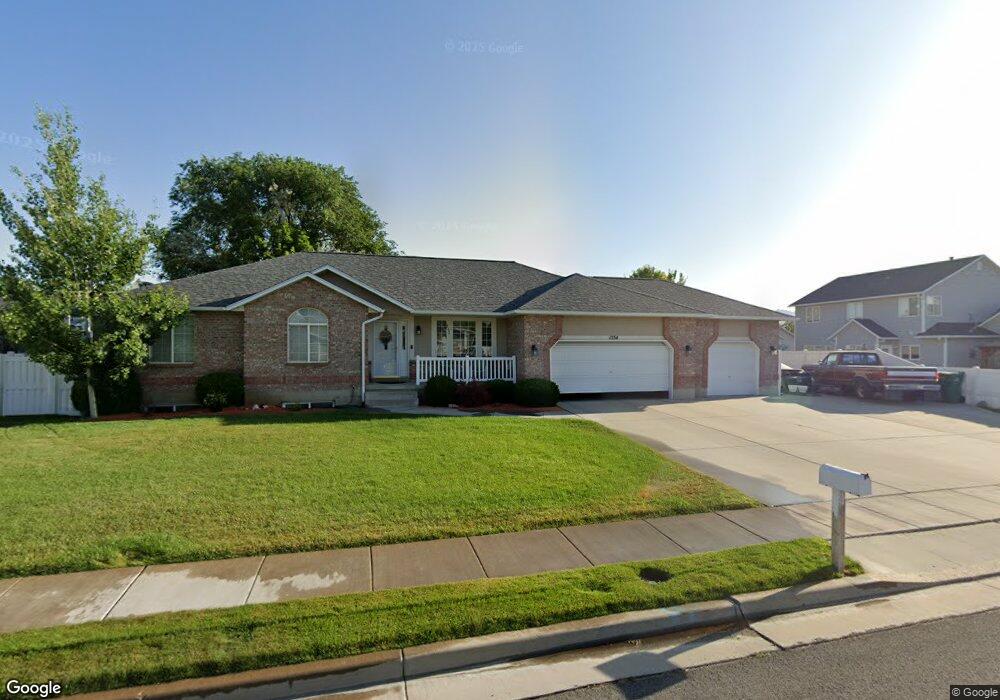 1554 Big Var Way, Riverton, UT 84065 - photo 1